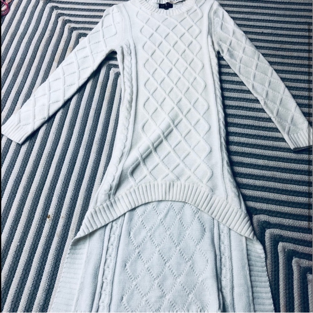 NWOT Cream Cable knit high low sweater dress XS